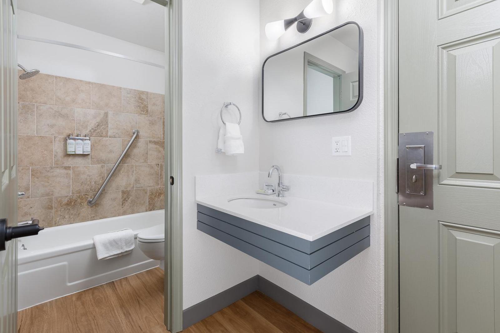 Surfland Hotel Lincoln City Rom bilde